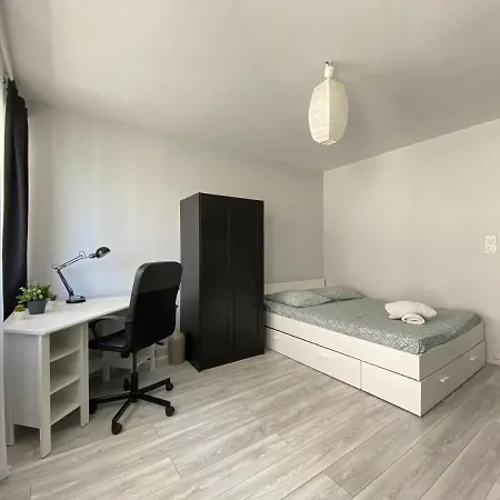Apartment Cosy, Spacieux Avec 3 Et Espaces De Travail - Pres Bas Clermont-Ferrand