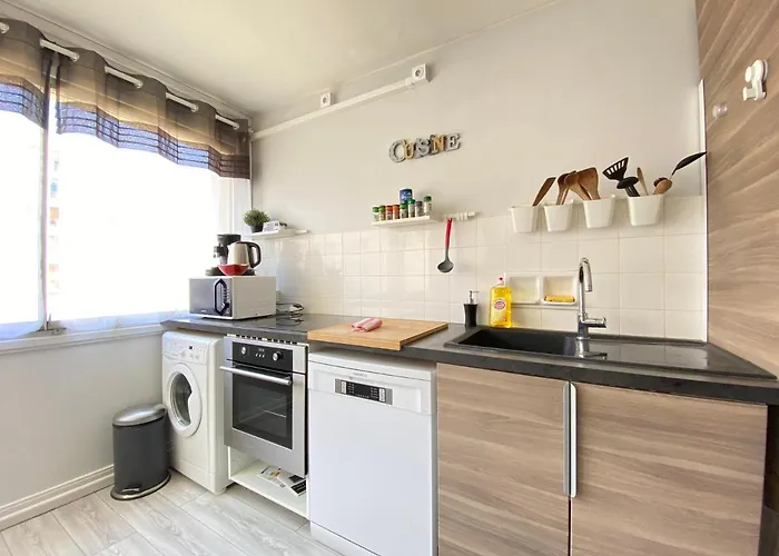 Lägenhet Cosy, Spacieux Avec 3 Et Espaces De Travail - Pres Bas *