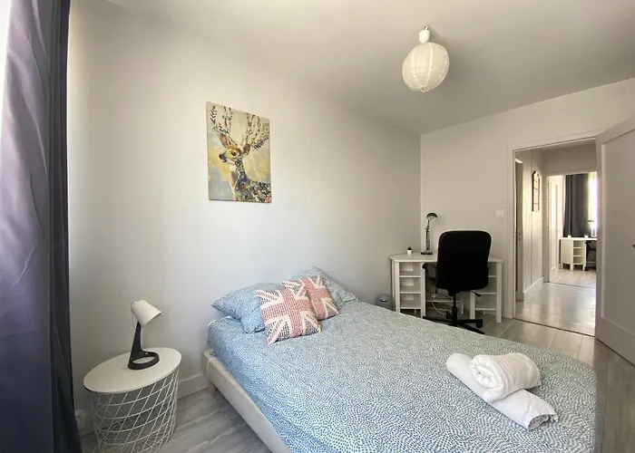 Lägenhet Cosy, Spacieux Avec 3 Et Espaces De Travail - Pres Bas